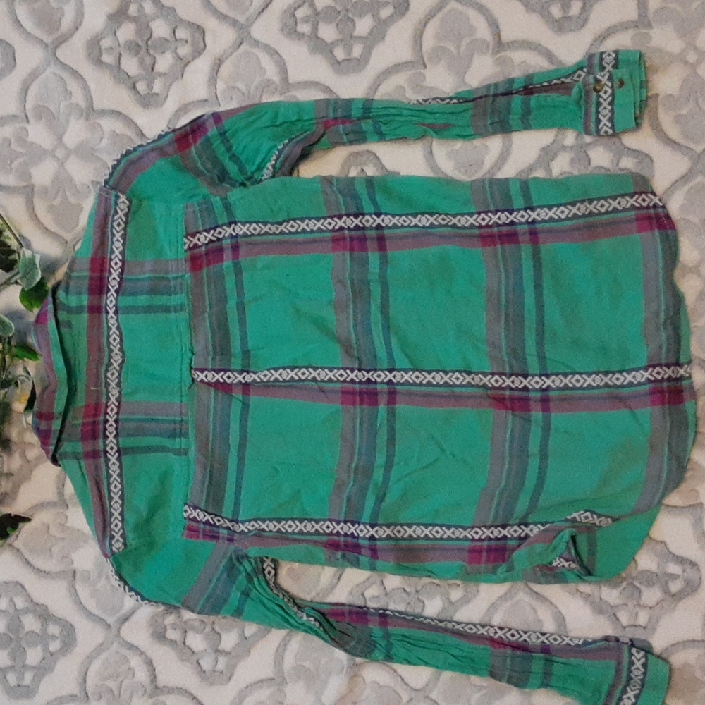 American Eagle Vintage Boyfriend shirt - Picture 2 of 9